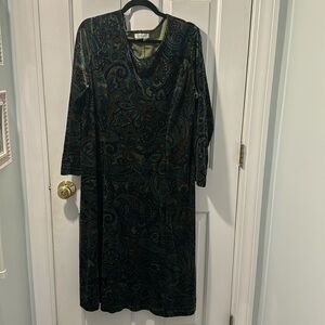 Crushed velvet maxi dress